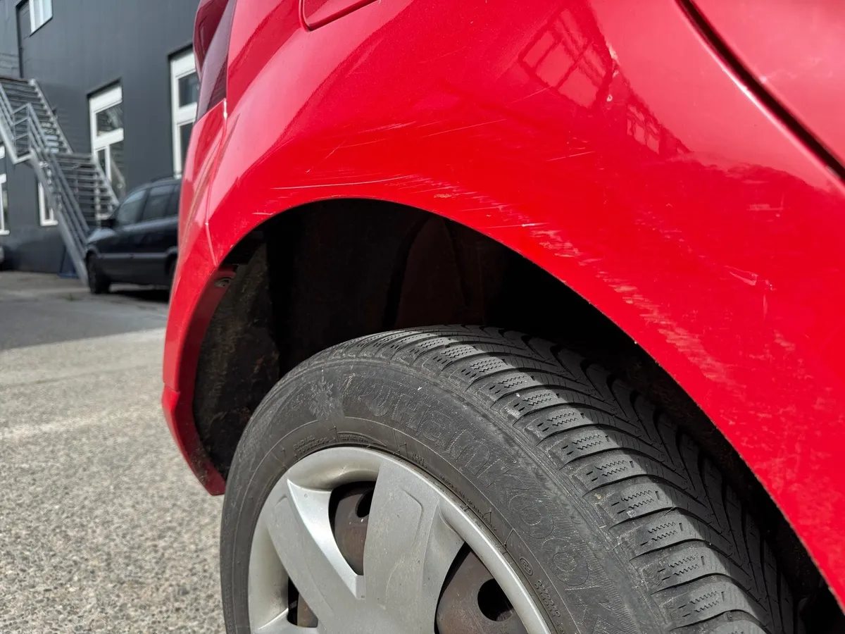 DACIA Sandero 1.2 75 — zdjęcie 12