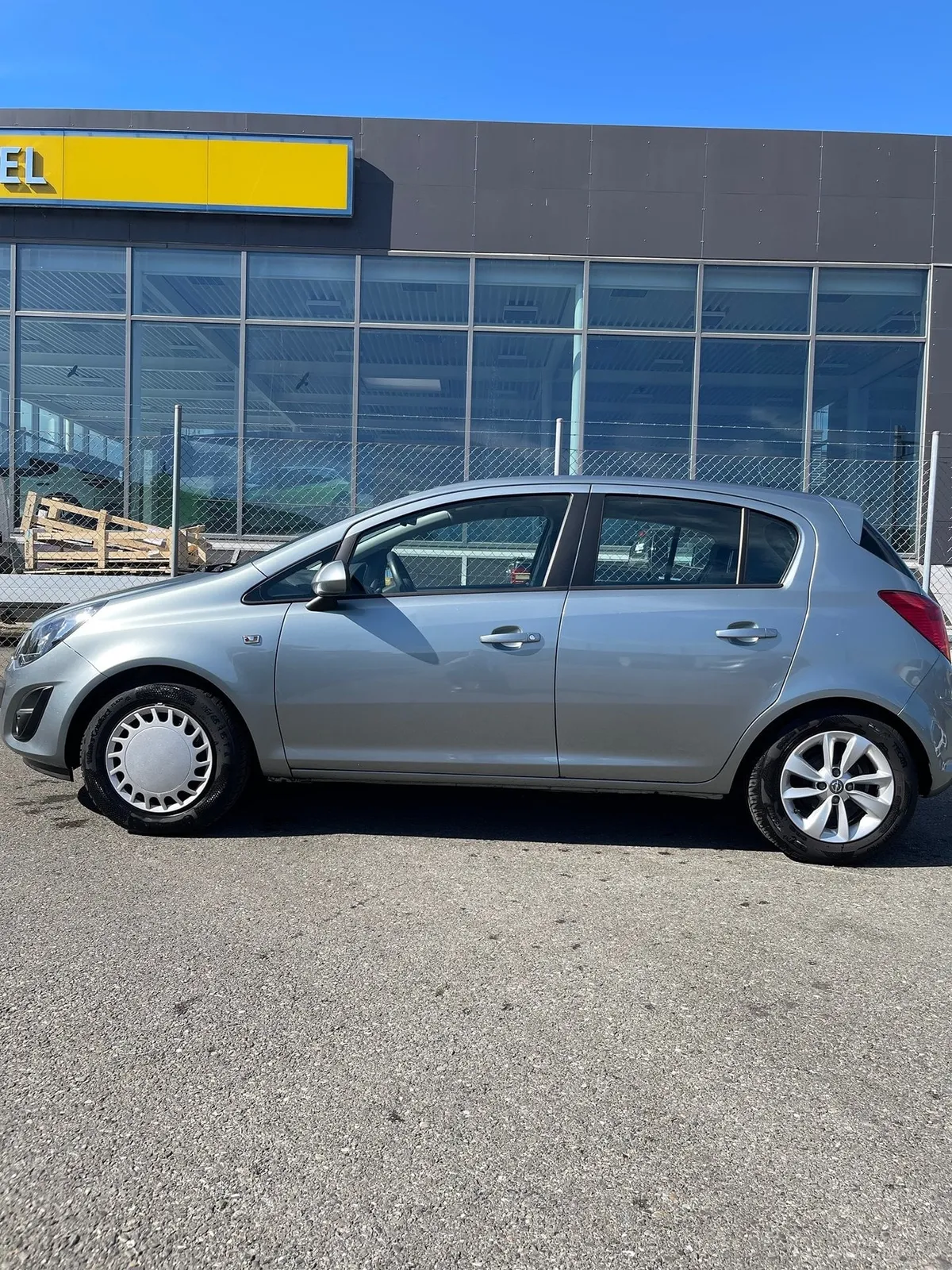 OPEL Corsa D 1.4 — zdjęcie 4