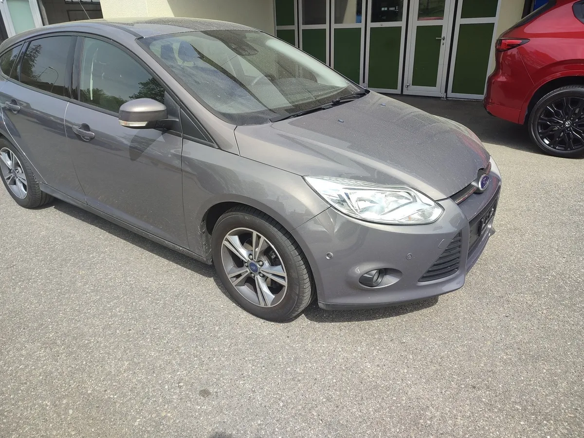 FORD Focus 1.0 SCTi — zdjęcie 15