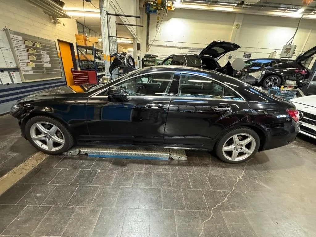 MERCEDES-BENZ CLS 350 BlueTEC 4Matic, 252 HP — zdjęcie 5