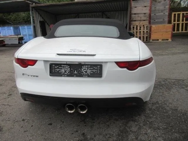 Jaguar F-Type, 340 HP — zdjęcie 4