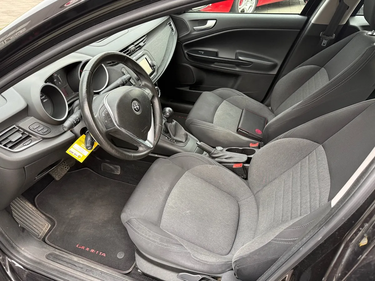 ALFA ROMEO Giulietta 1.6TD — zdjęcie 11