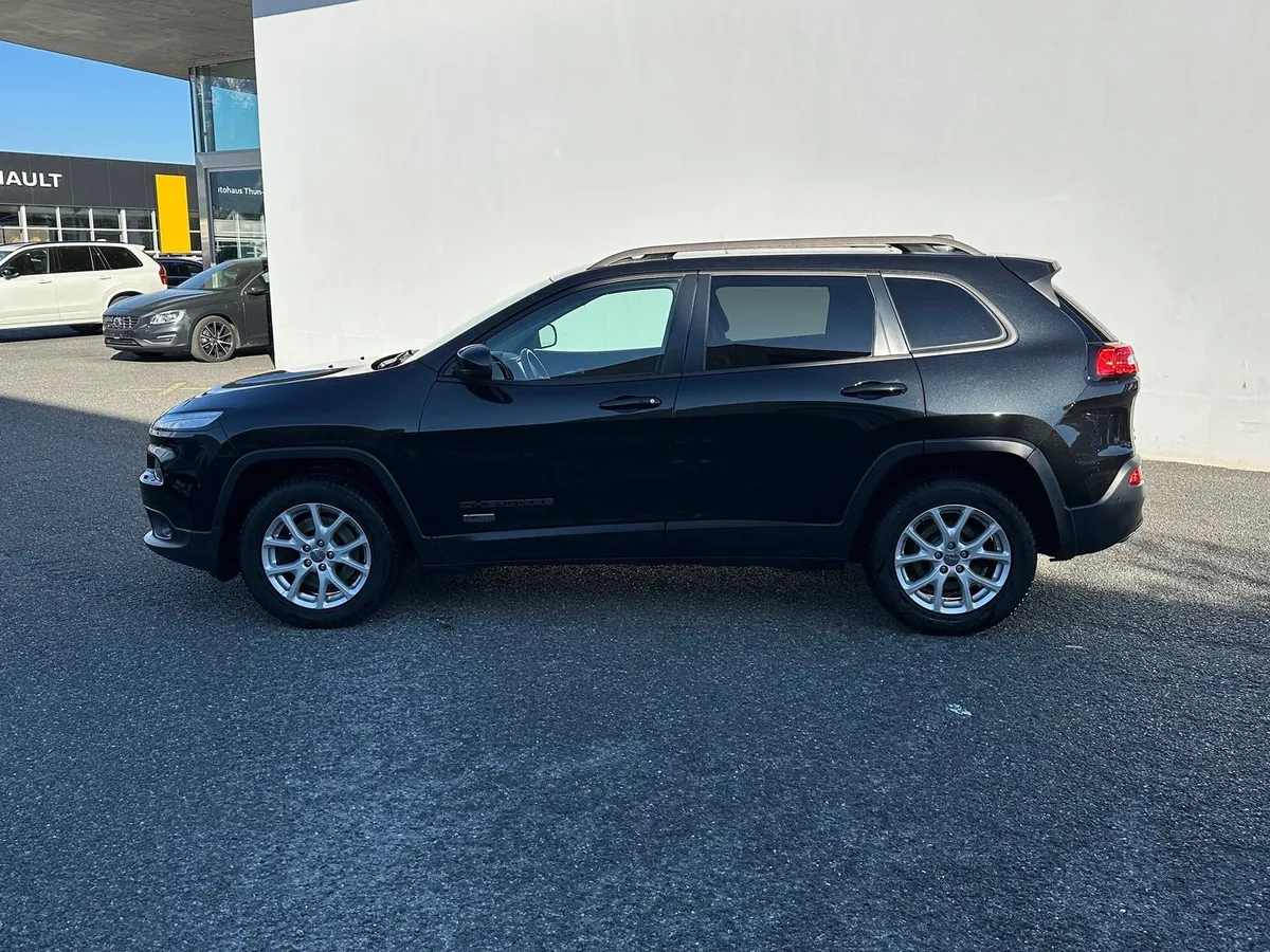 JEEP Cherokee 2.2 TD — zdjęcie 3