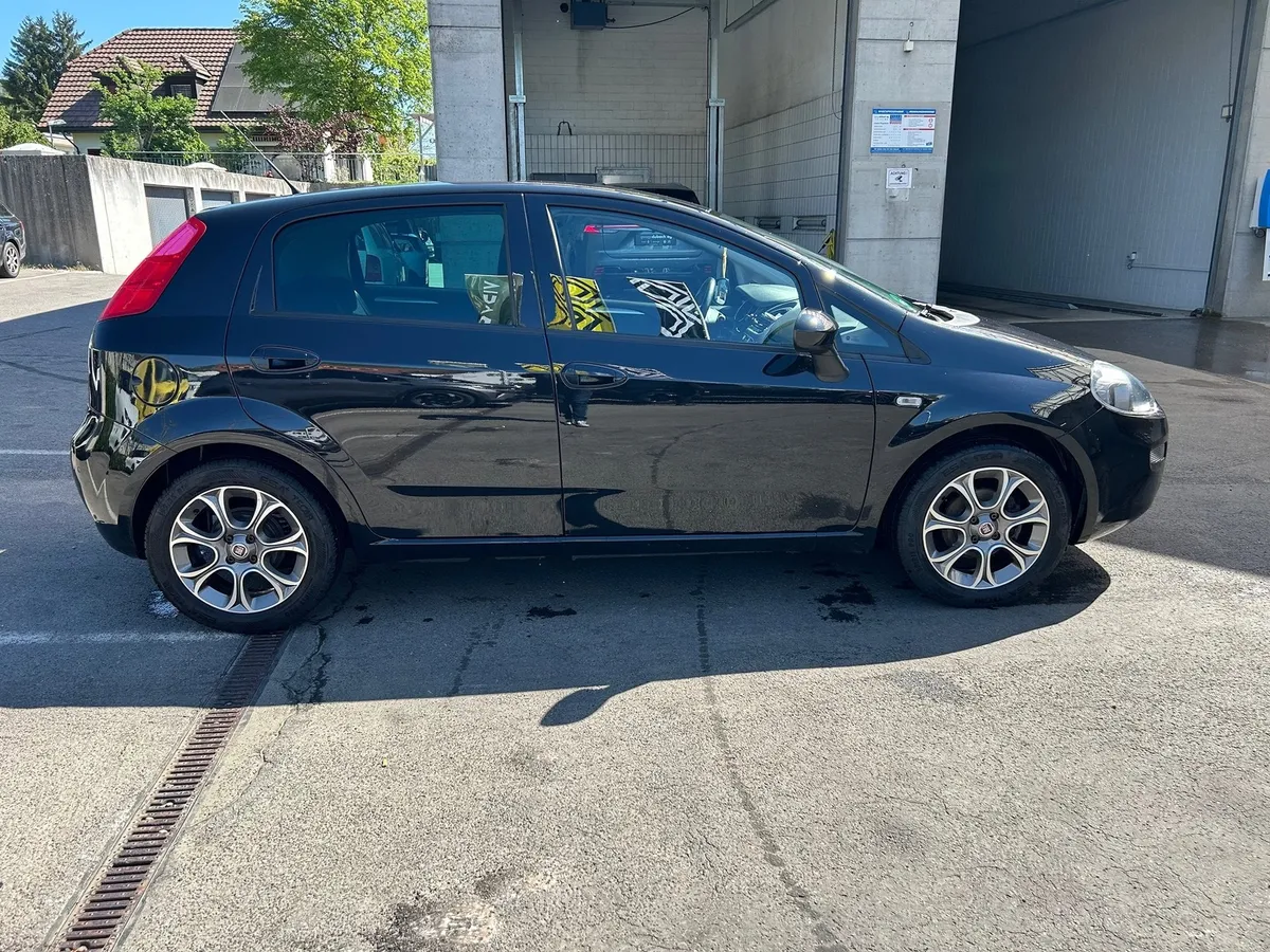 FIAT Punto 1.2 8V — zdjęcie 7