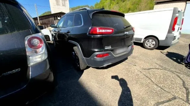 Jeep Cherokee  2.0 TD, 170 HP — zdjęcie 3