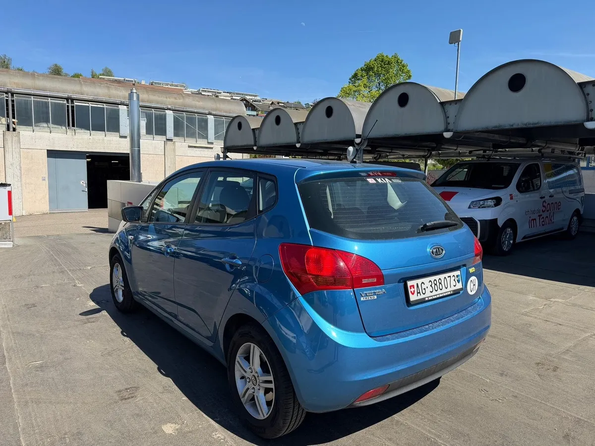 KIA Venga 1.6 ISG — zdjęcie 3
