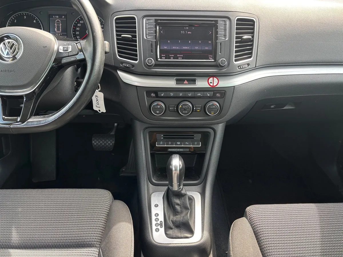 VW Sharan 2.0D 7 — zdjęcie 11
