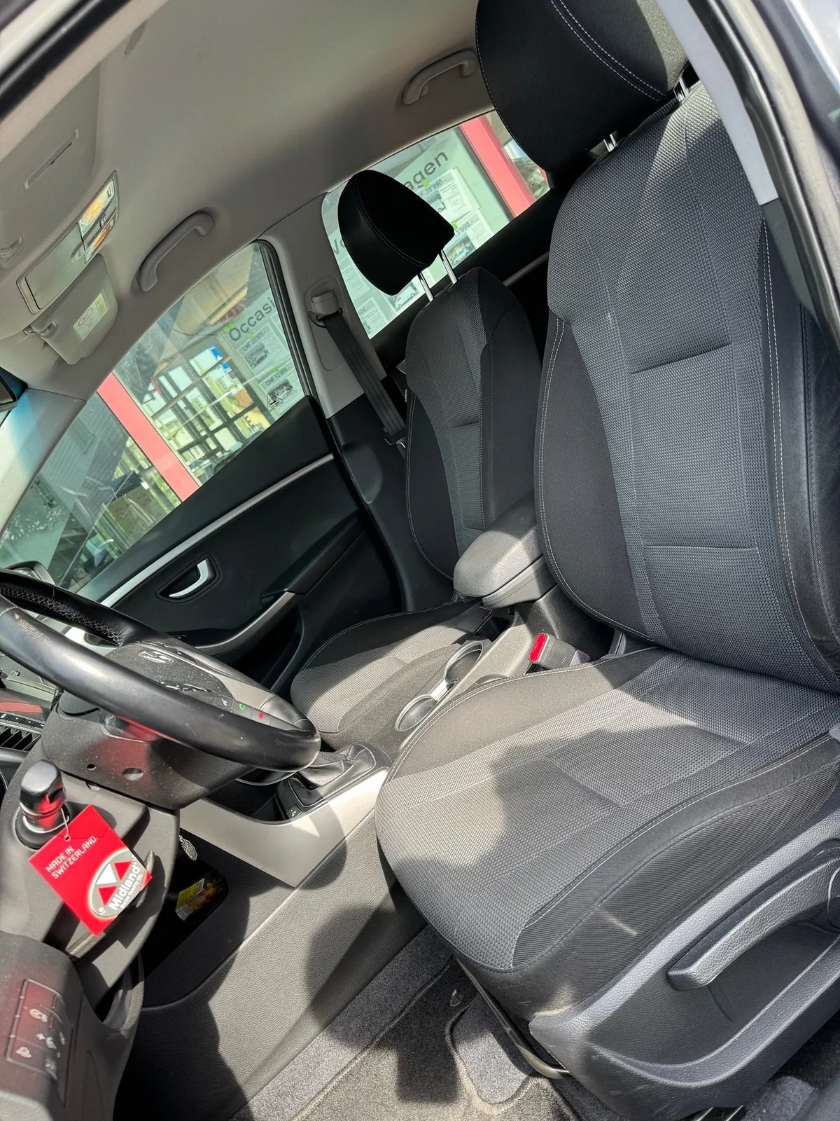 HYUNDAI i30 1.6 GDI — zdjęcie 10