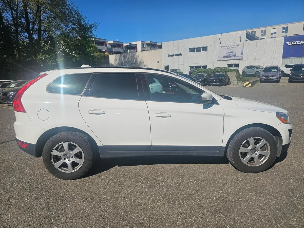VOLVO XC60 2.4D AWD