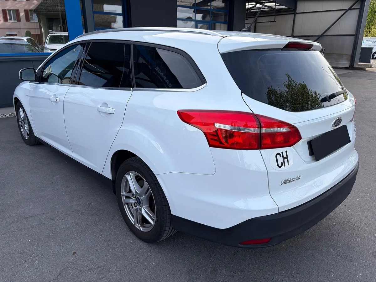 FORD Focus 1.5 TDCiECO — zdjęcie 2