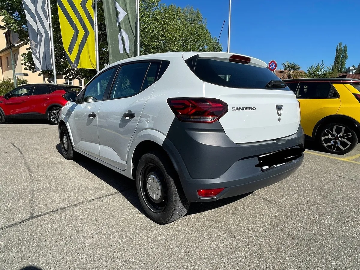 DACIA Sandero — zdjęcie 4