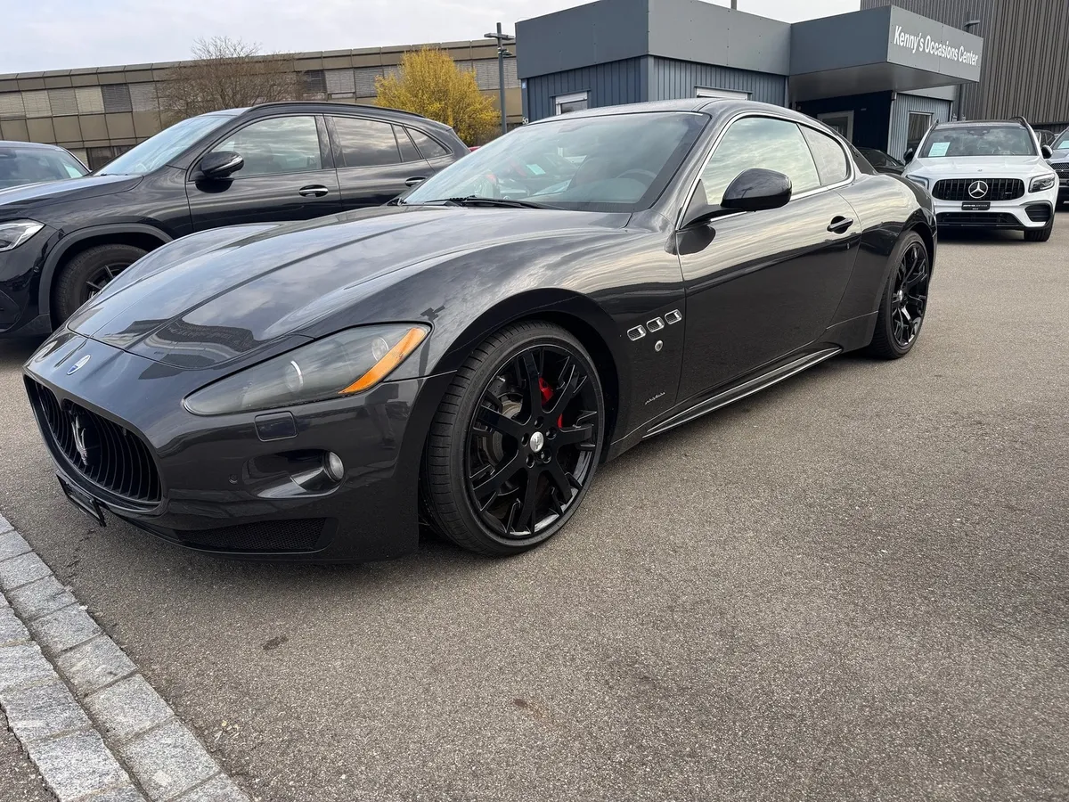 MASERATI Granturismo S — zdjęcie 3