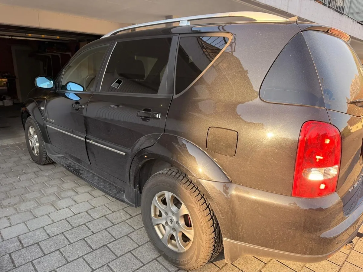 SSANGYONG Rexton RX 270XVT — zdjęcie 3