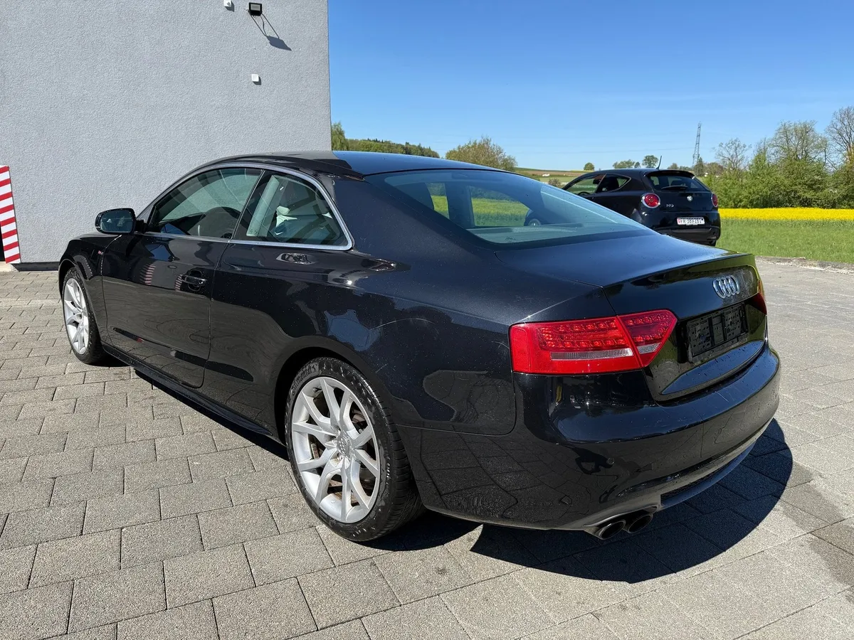 AUDI A5 2.0 TFSI — zdjęcie 2