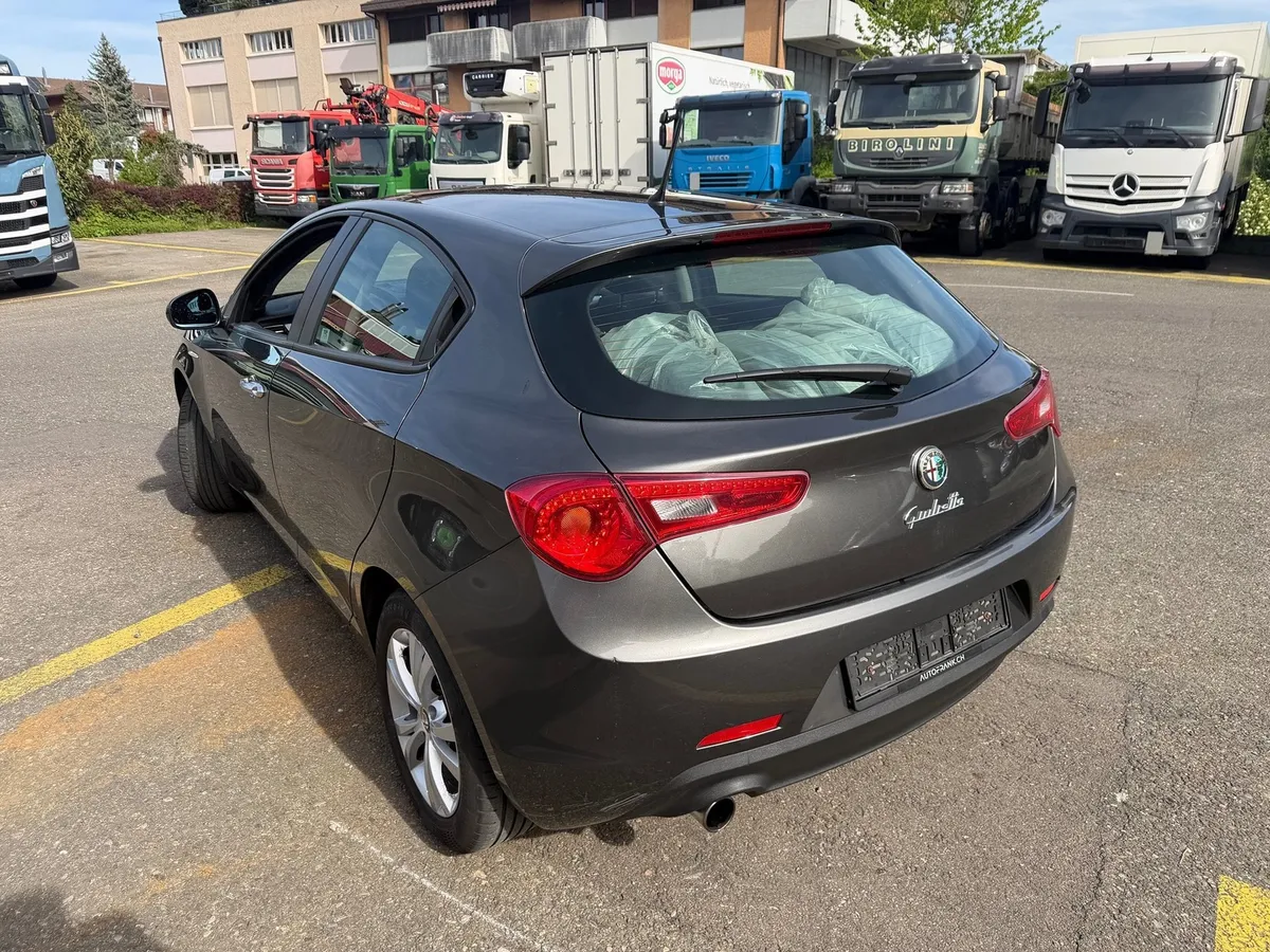 ALFA ROMEO Alfa-Romeo Giulietta 1.4TB — zdjęcie 11