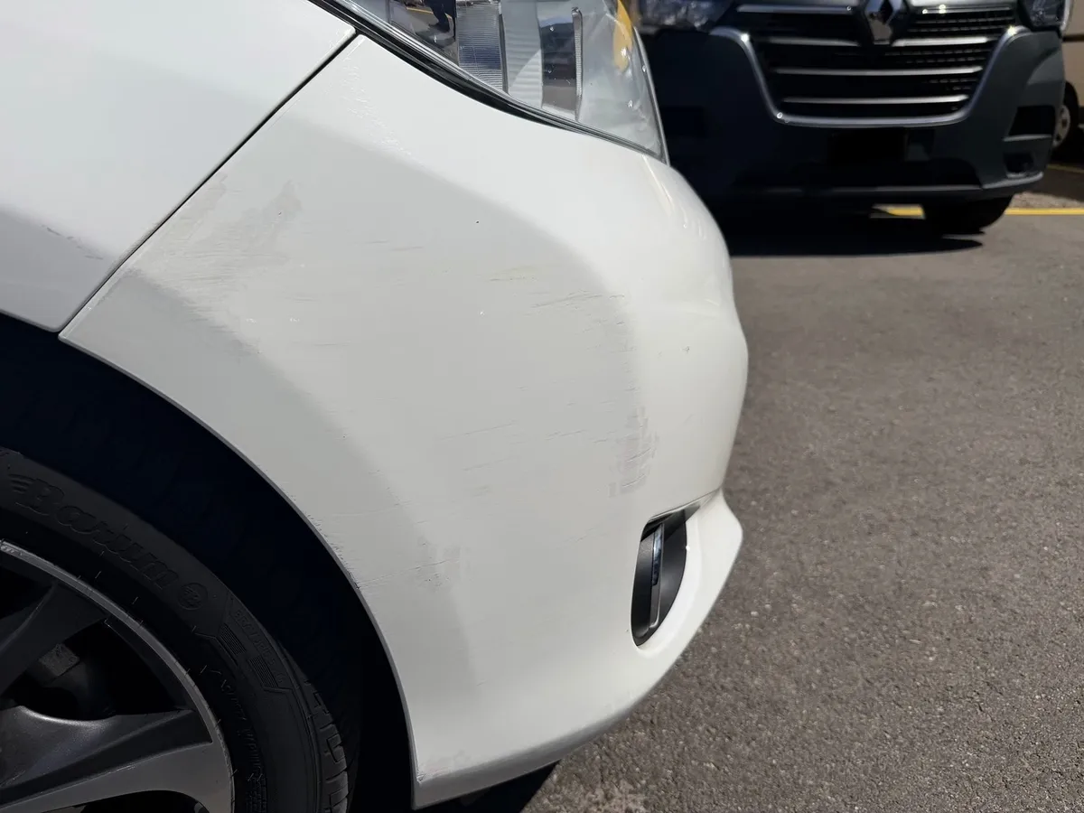 TOYOTA Yaris 1.33 — zdjęcie 4