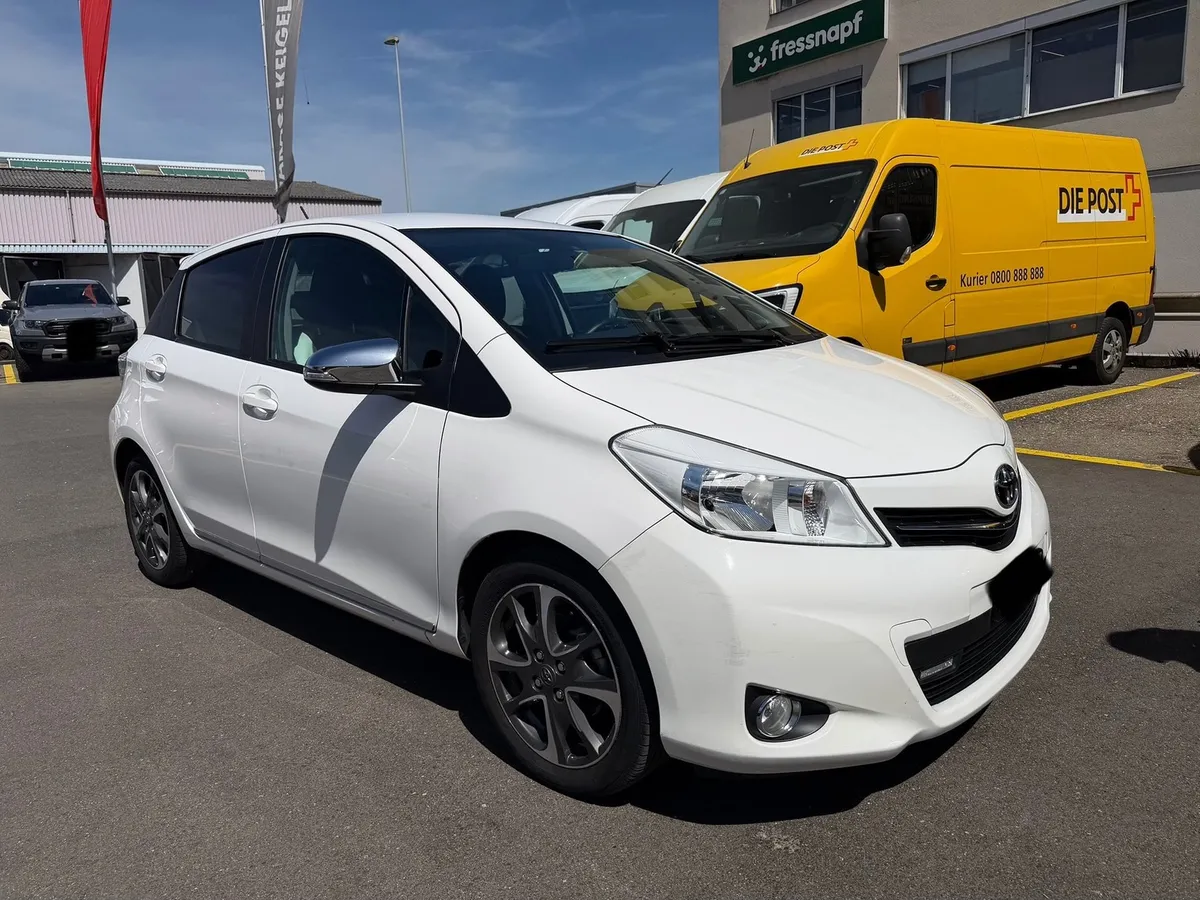 TOYOTA Yaris 1.33 — zdjęcie 3