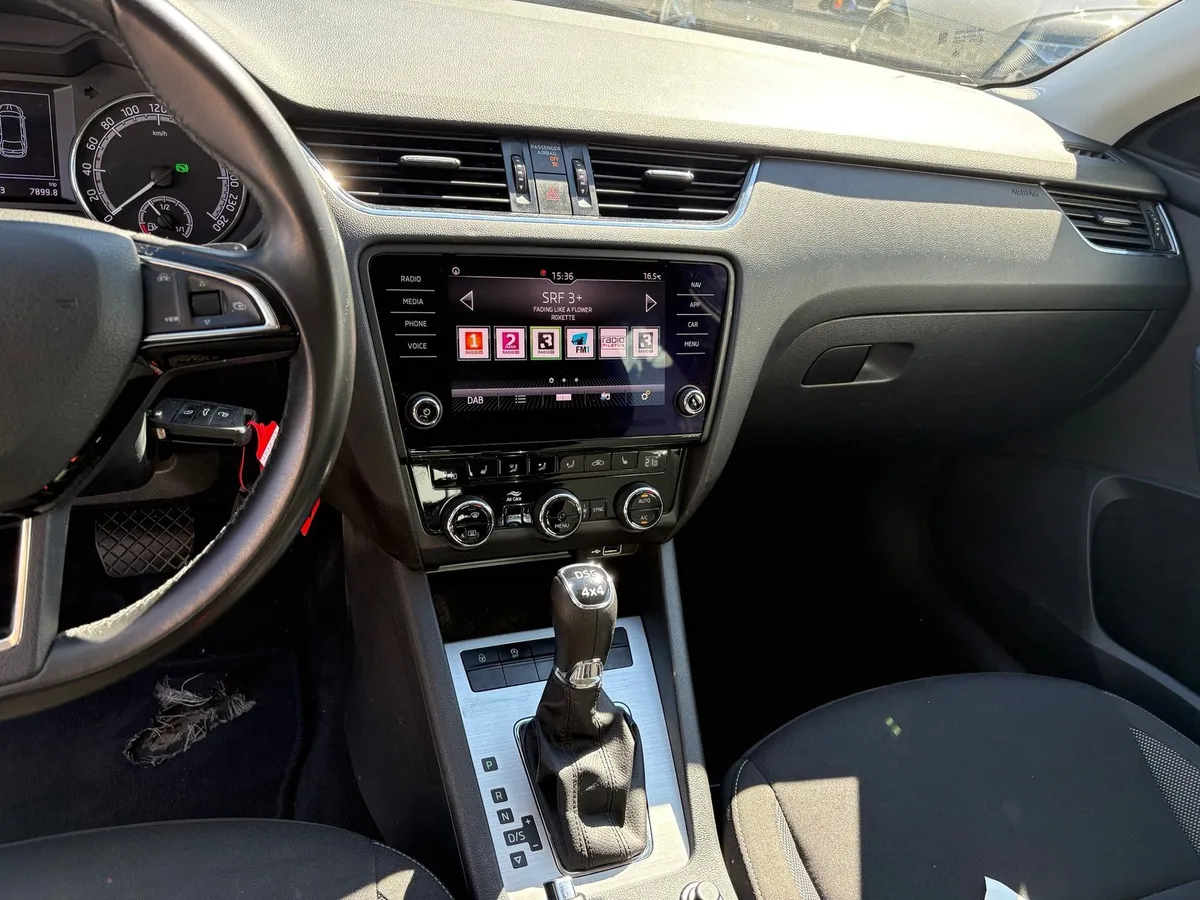 SKODA Octavia2.0TDI 4x4 — zdjęcie 6