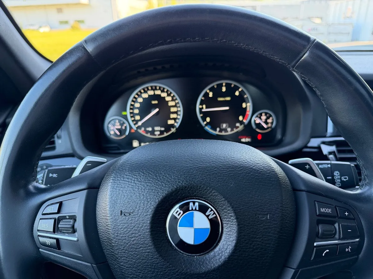 BMW X3 xDrive20d — zdjęcie 15