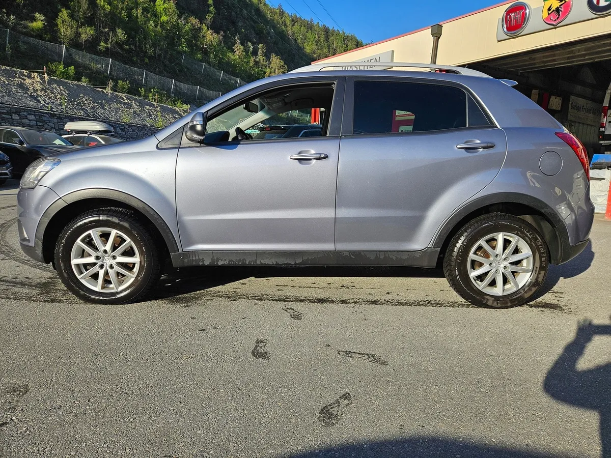 SSANGYONG Korando 2.0 XVT — zdjęcie 4