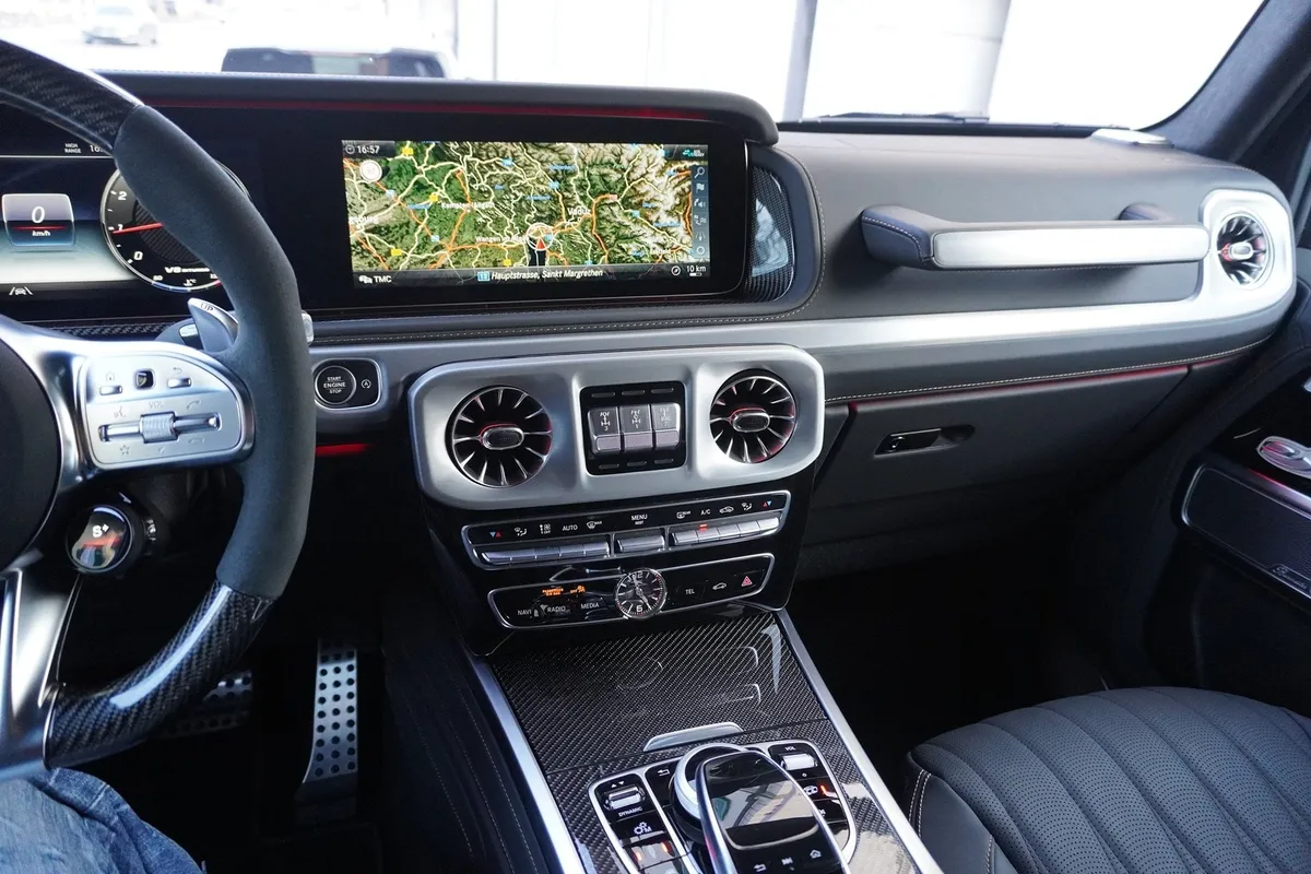 MERCEDES-BENZ G63 AMG 4*4² — zdjęcie 12