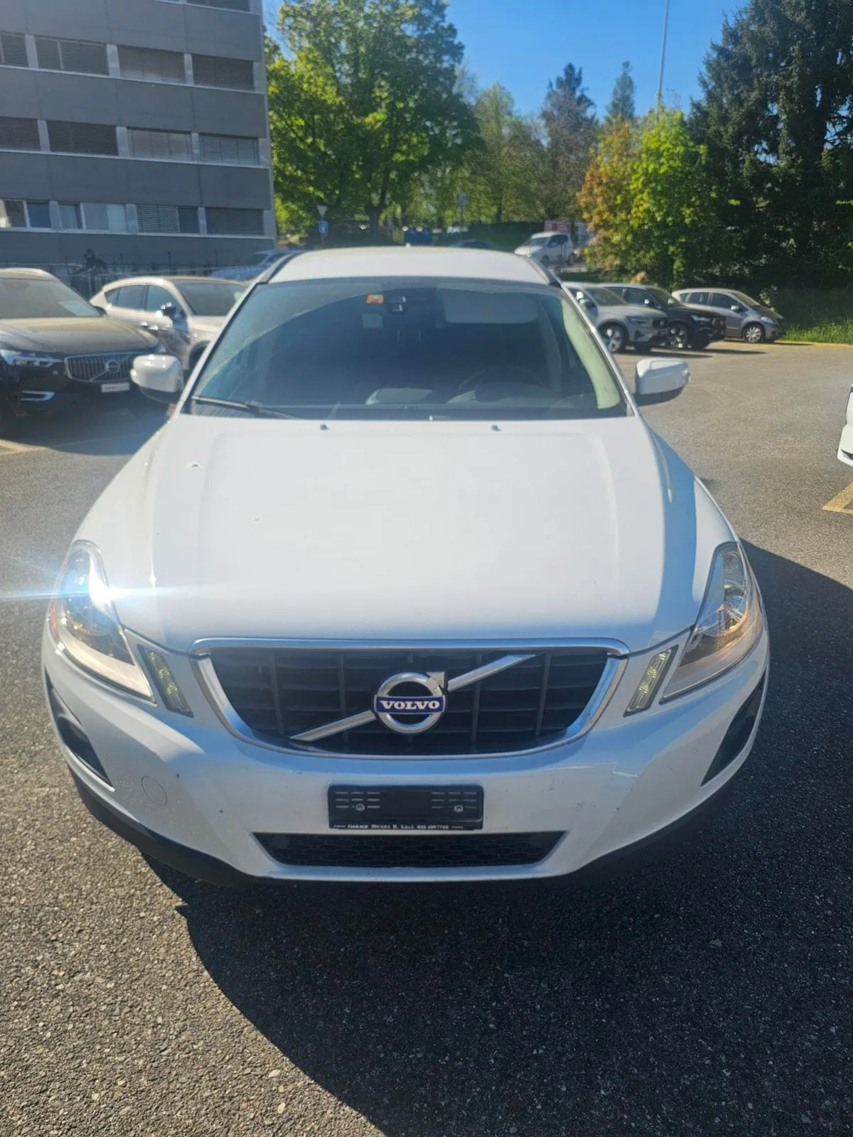 VOLVO XC60 2.4D AWD — zdjęcie 10