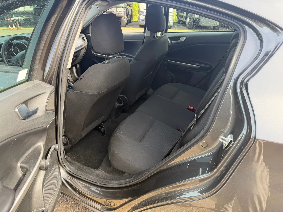 ALFA ROMEO Alfa-Romeo Giulietta 1.4TB — zdjęcie 13