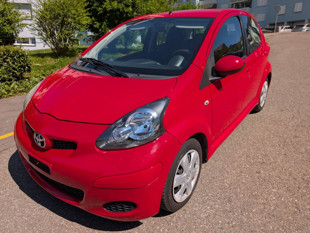 TOYOTA AYGO 1.0