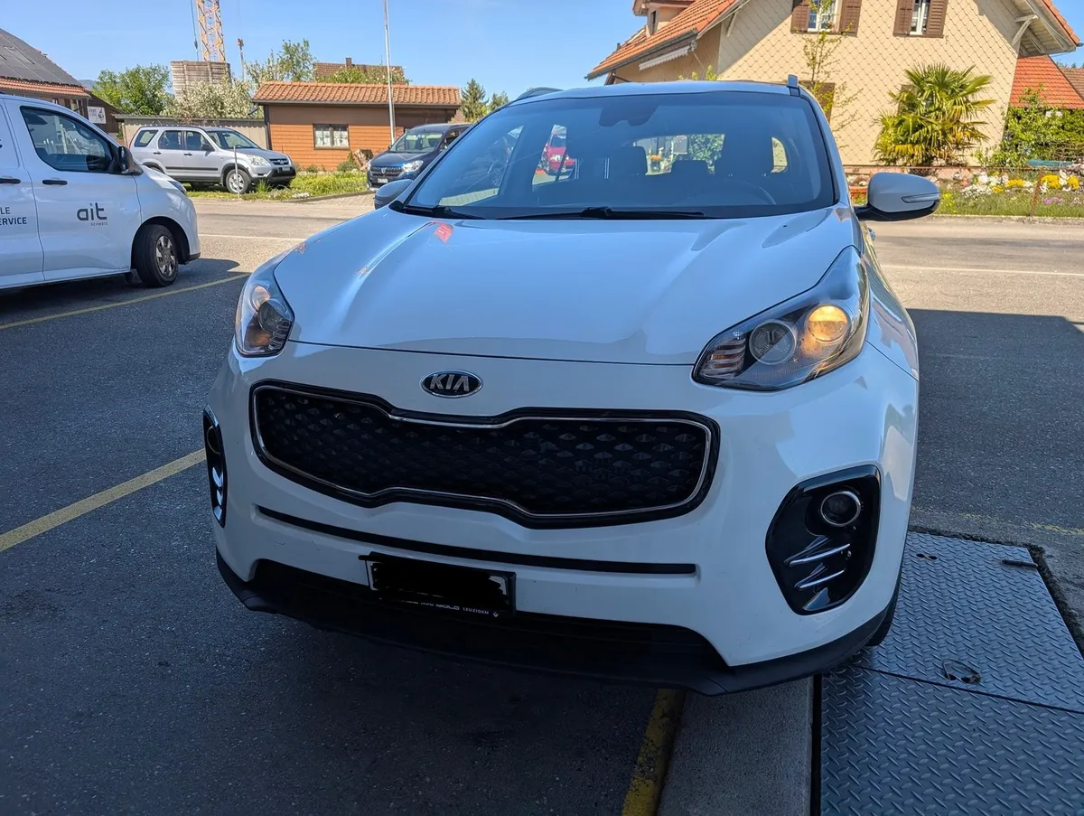 KIA Sportage 2.0D AT Trend — zdjęcie 3