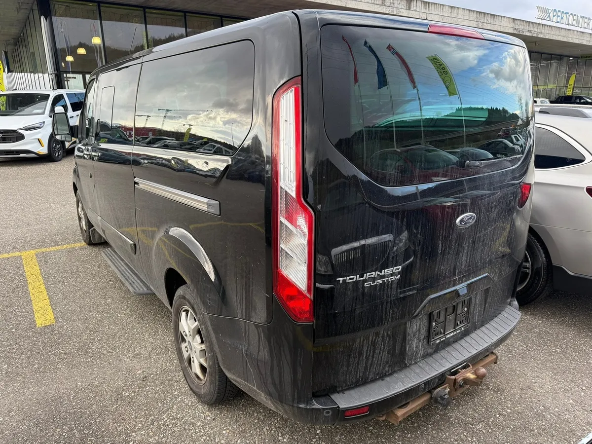 FORD Tourneo Custom — zdjęcie 6