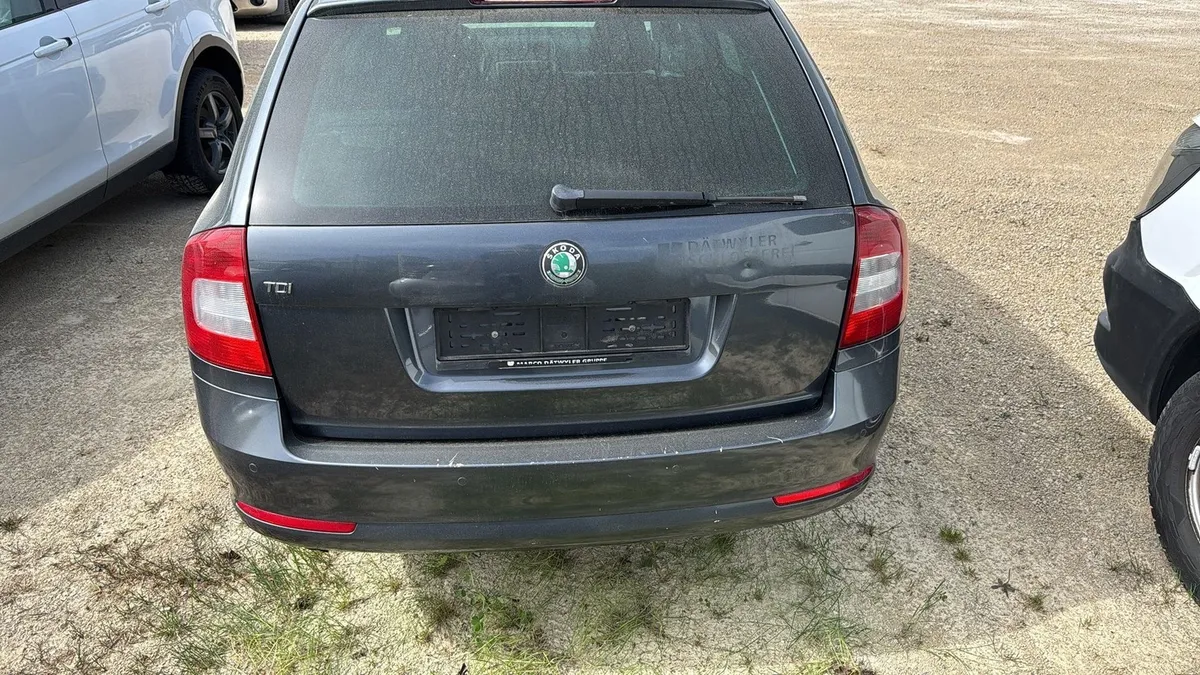 SKODA OCTAVIA C 1.6TDI — zdjęcie 11
