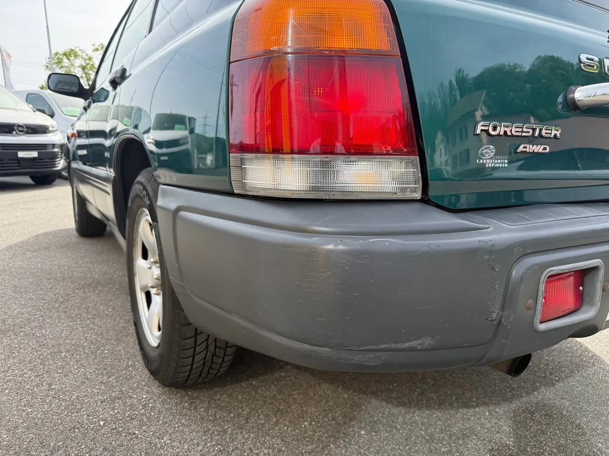 SUBARU FORESTER 2.0 4WD — zdjęcie 14