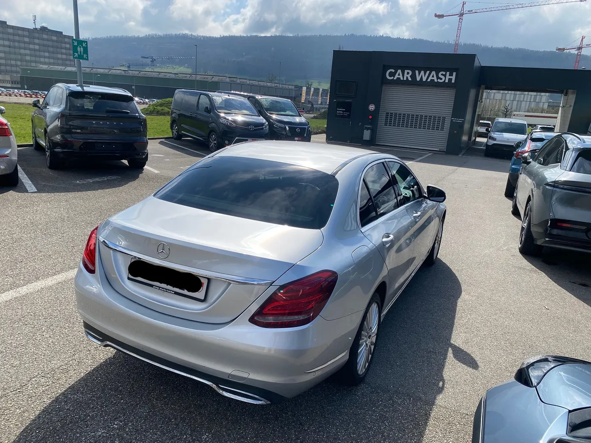 MERCEDES-BENZ C 200 — zdjęcie 6