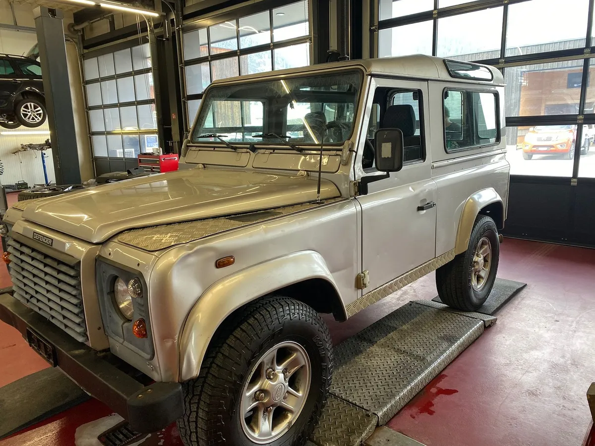 LAND ROVER Land-Rover Defender 90TDi — zdjęcie 11
