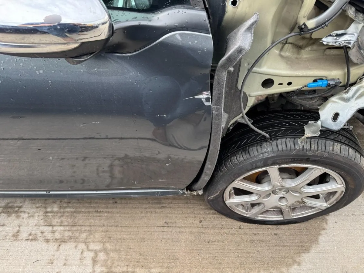 Peugeot 208 208 1.2, 82 PS — zdjęcie 14