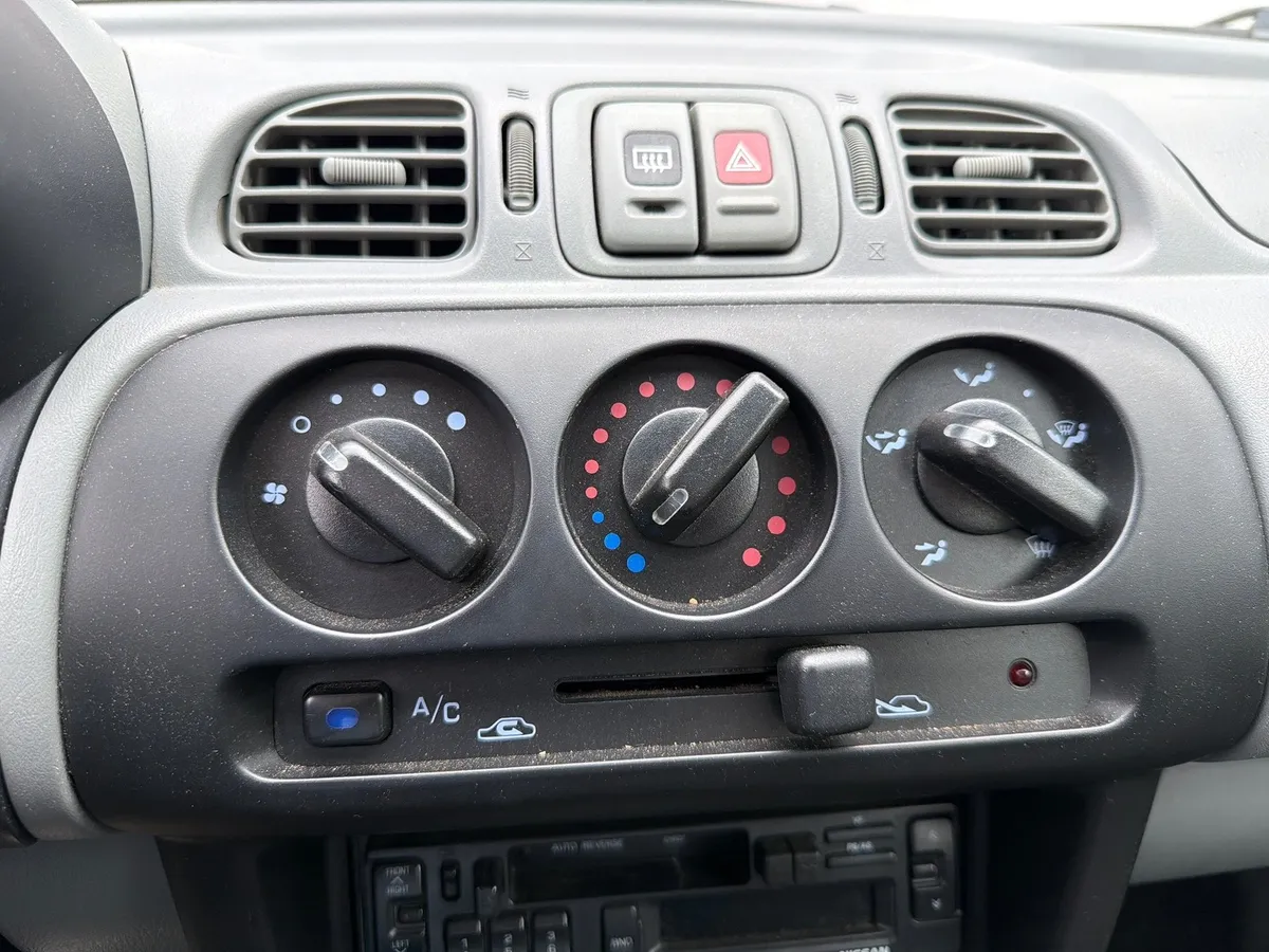 NISSAN Micra 1.3 — zdjęcie 15