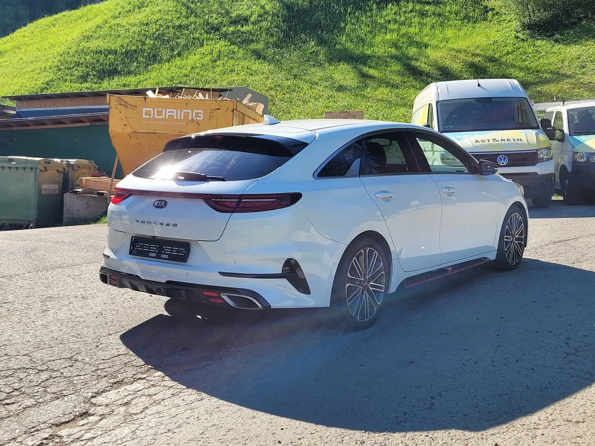 KIA ProCeed GT 1.6 — zdjęcie 6
