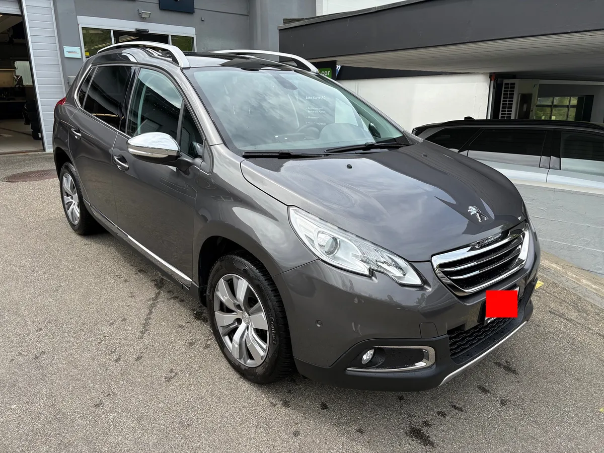 PEUGEOT 2008 1.2i STT