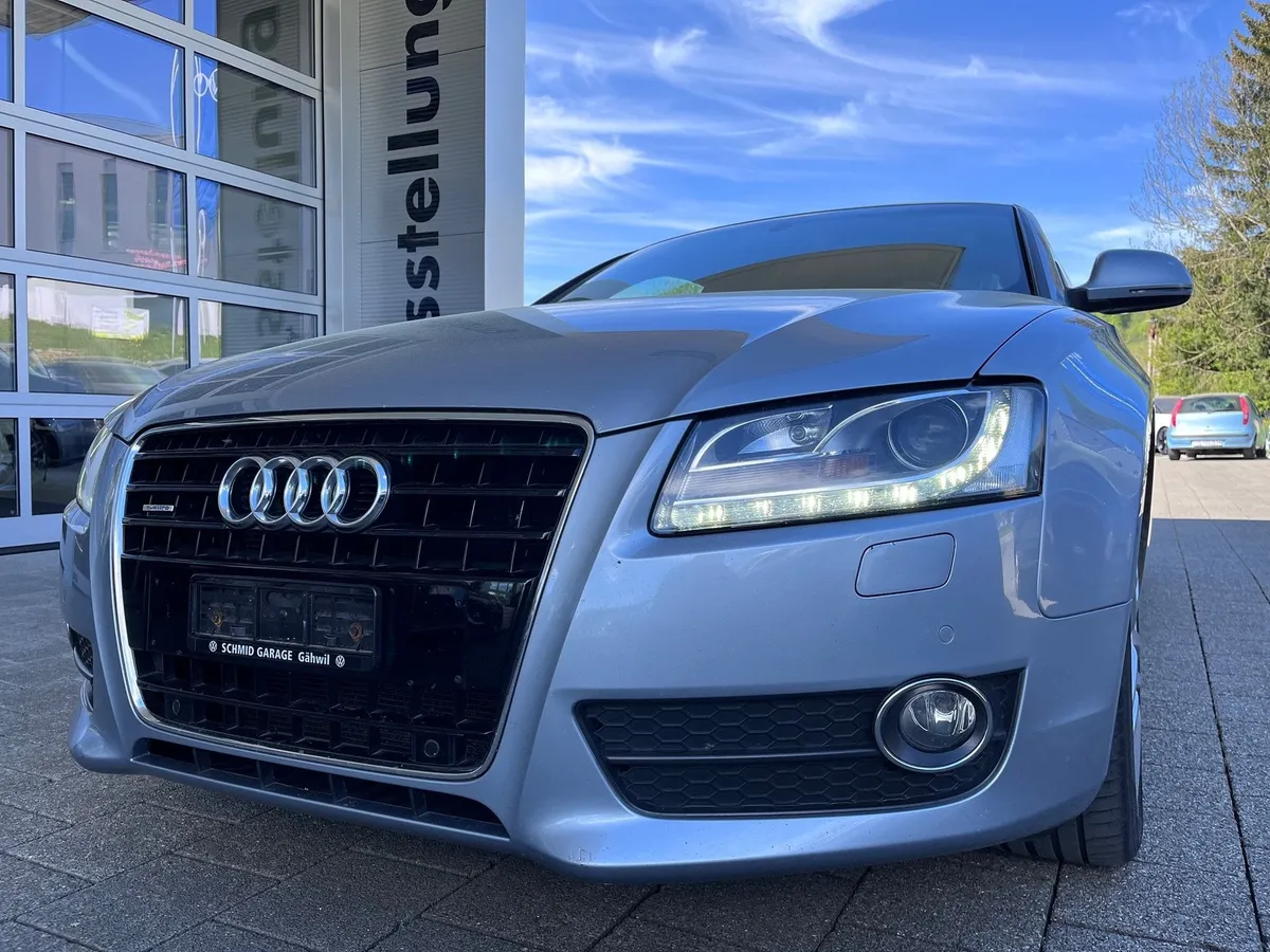 AUDI A5 Coupé S-Line 3.2 V6 FSI