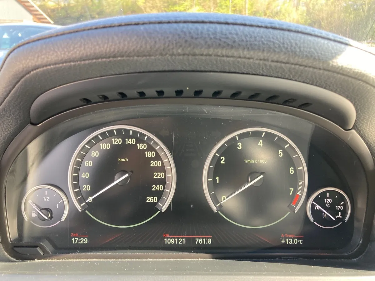 BMW 750l XDrive — zdjęcie 11