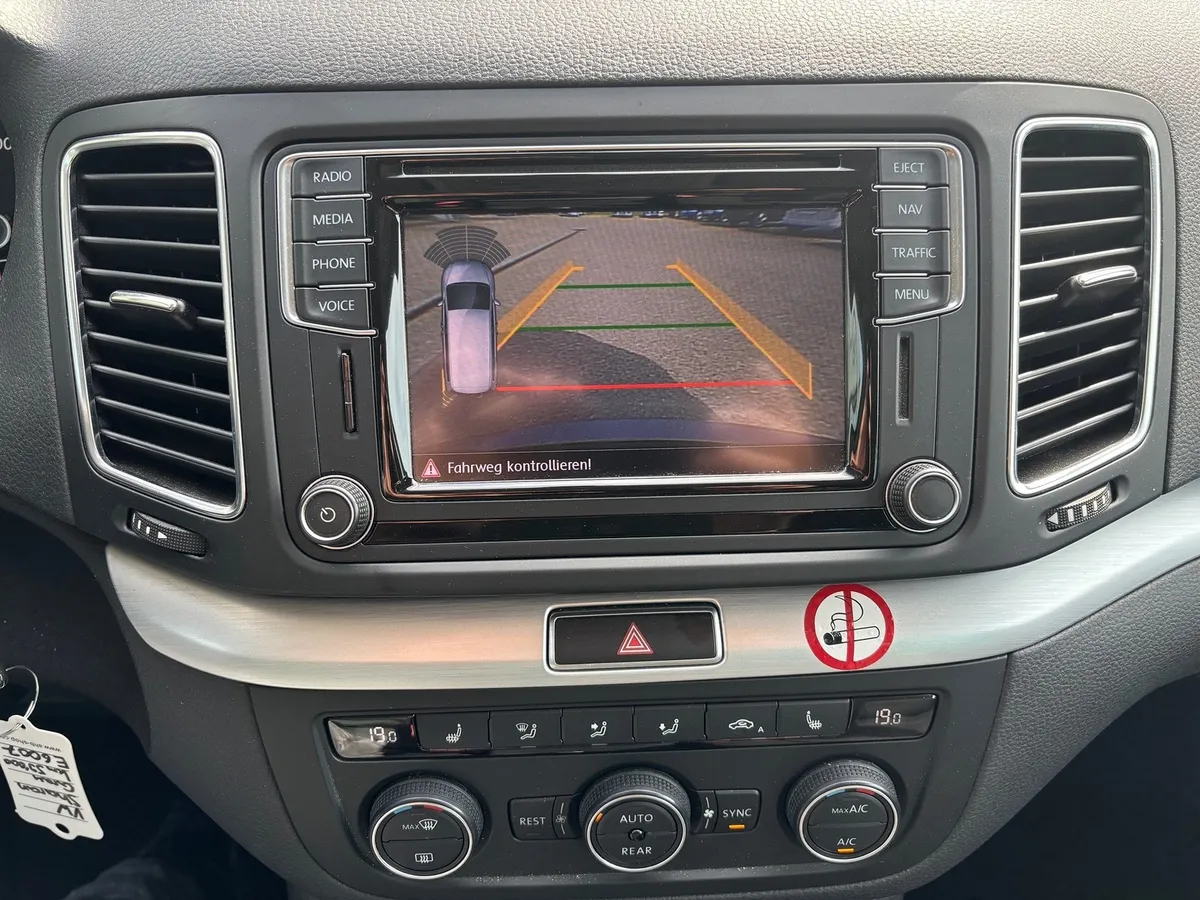 VW Sharan 2.0D 7 — zdjęcie 12