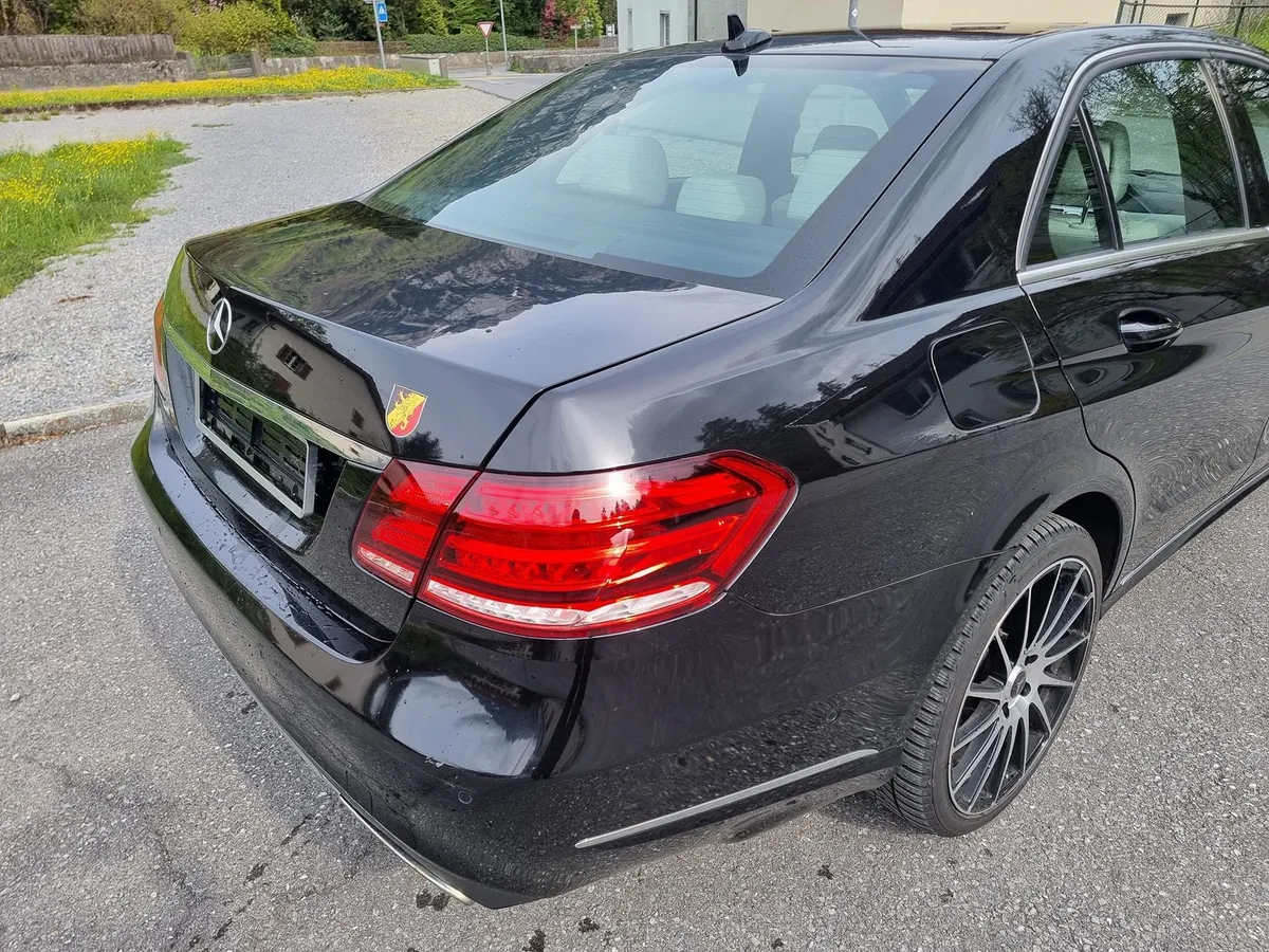 MERCEDES-BENZ E250CDI4m EC — zdjęcie 4