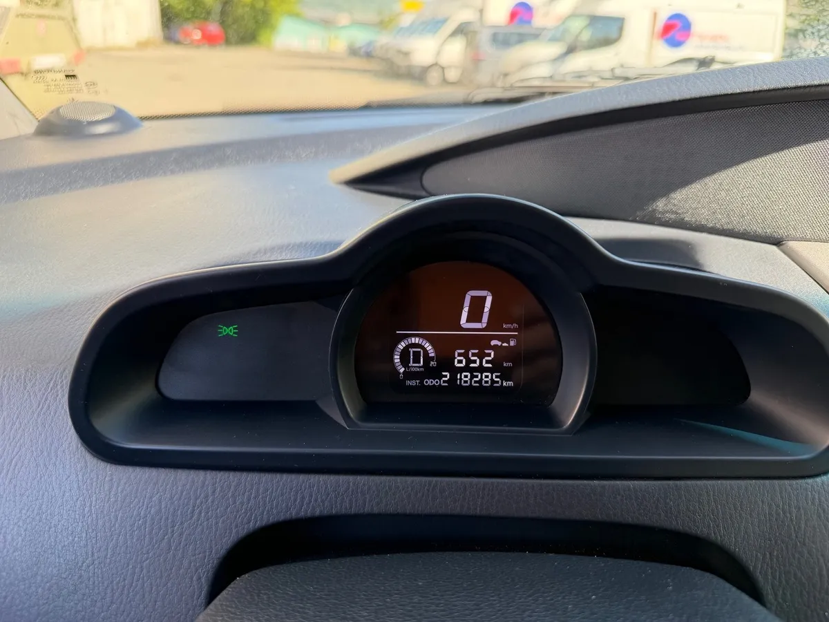 SSANGYONG Rodius SV200 XVT 7 Plätzer — zdjęcie 10