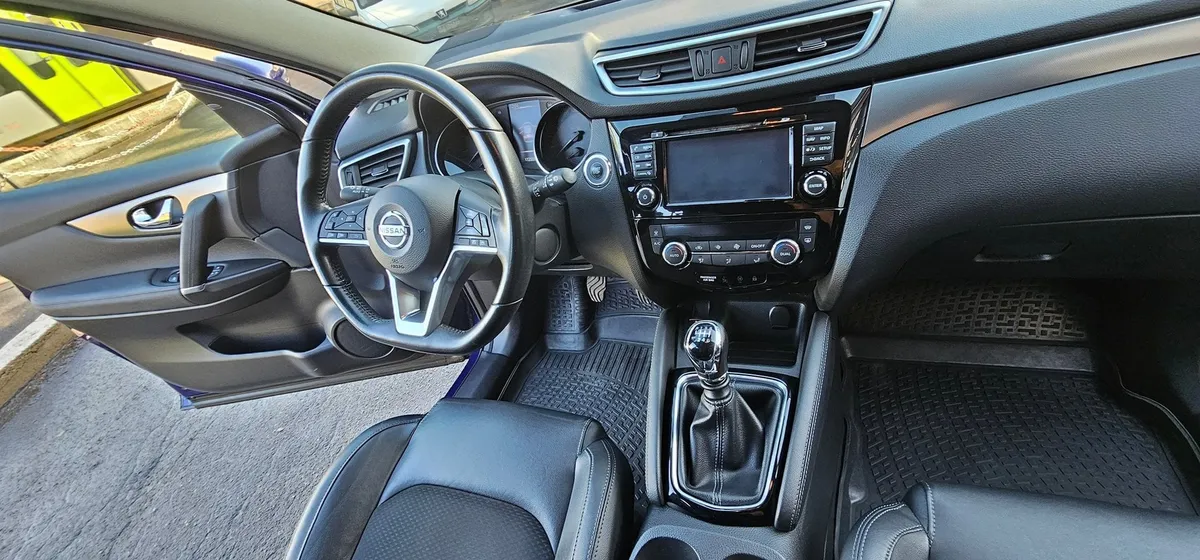 NISSAN Qashqai — zdjęcie 14