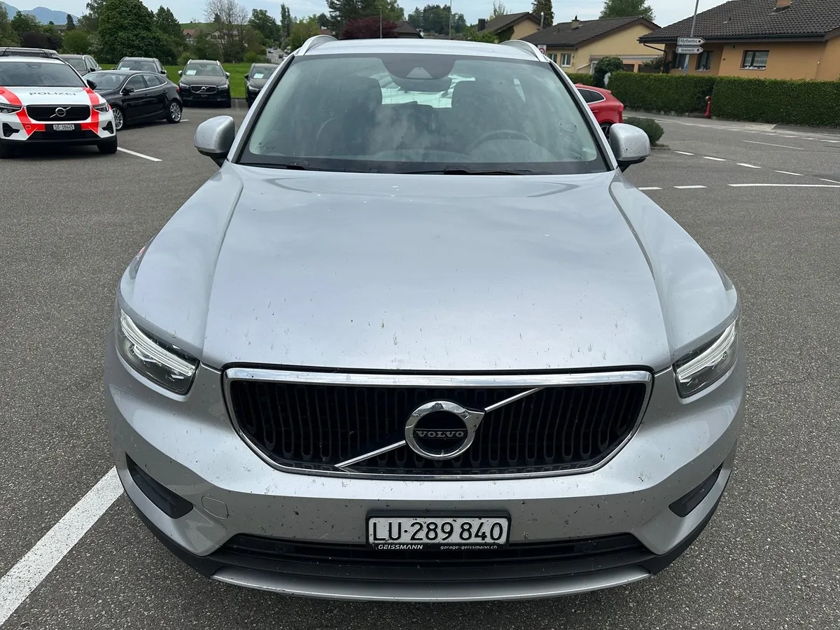 VOLVO XC40 D3 — zdjęcie 8