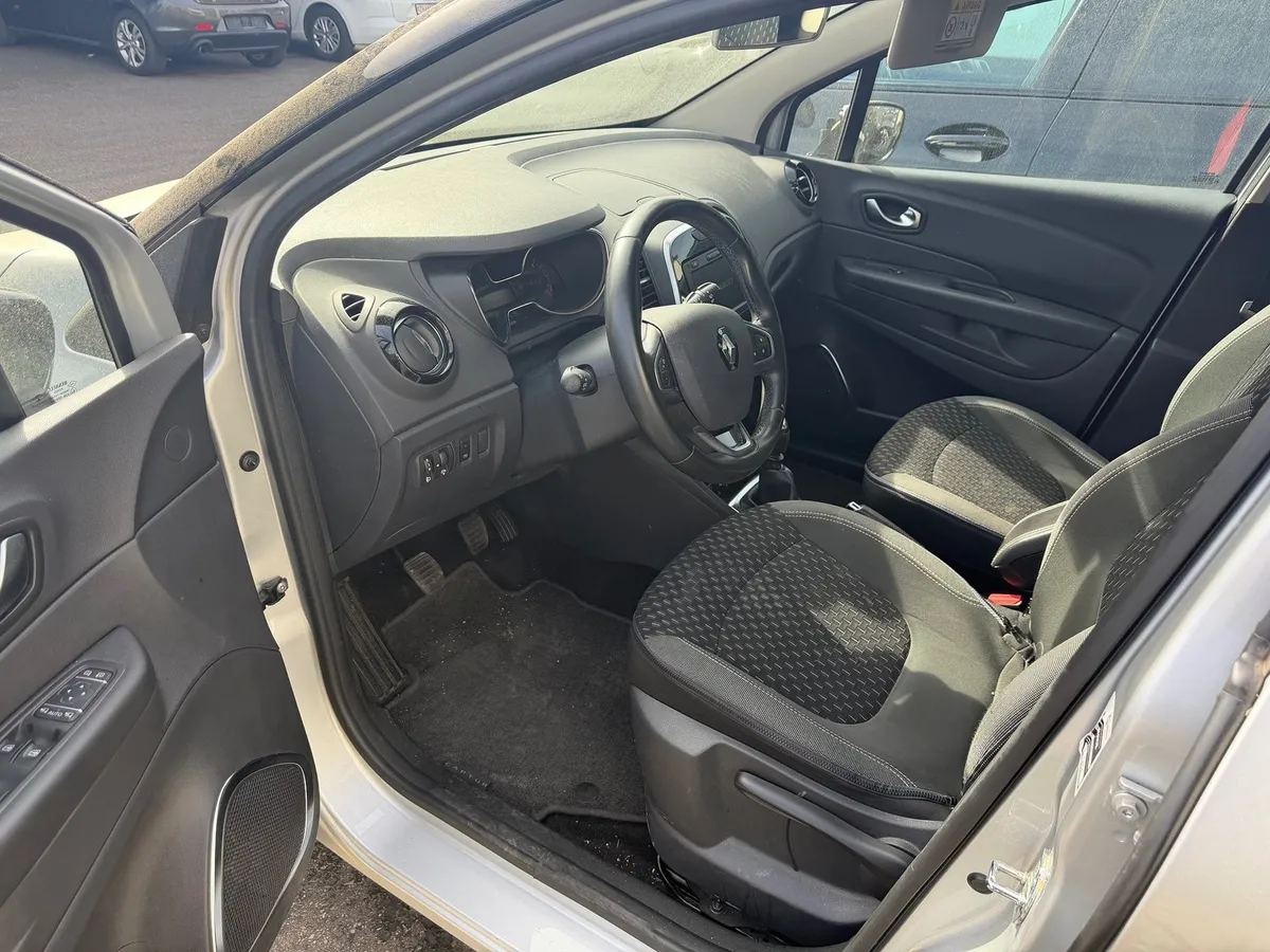 RENAULT Captur 130 — zdjęcie 8