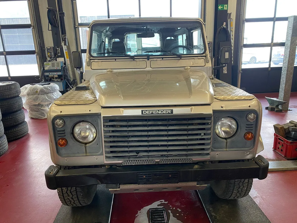 LAND ROVER Land-Rover Defender 90TDi — zdjęcie 10