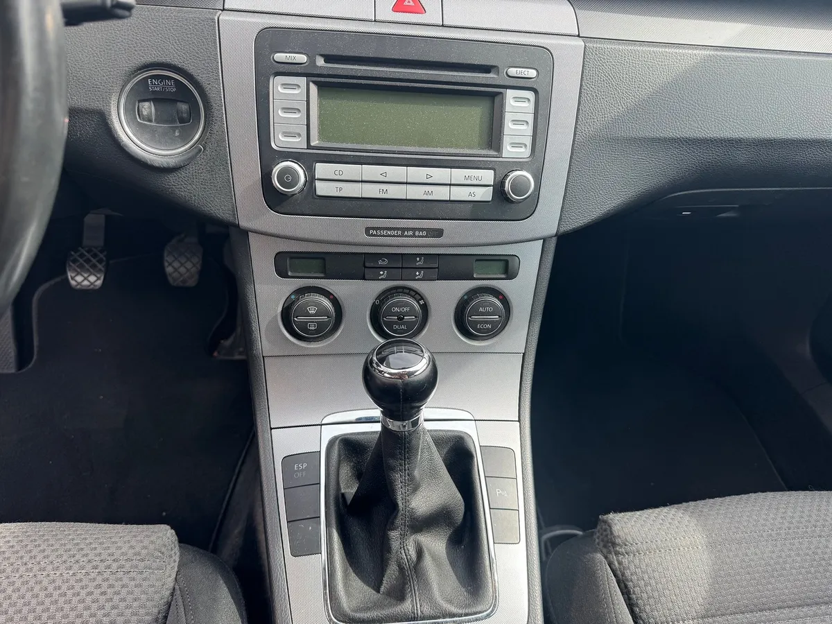VW Passat Var.2.0T Sport — zdjęcie 15