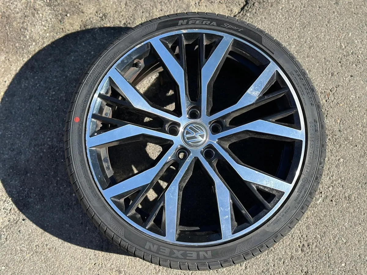 VW Golf VII 2.0GTI 5 — zdjęcie 12