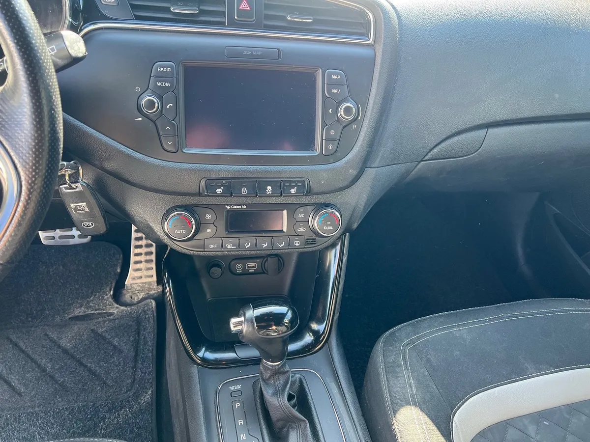 KIA cee'd II 1.6D DCT — zdjęcie 10
